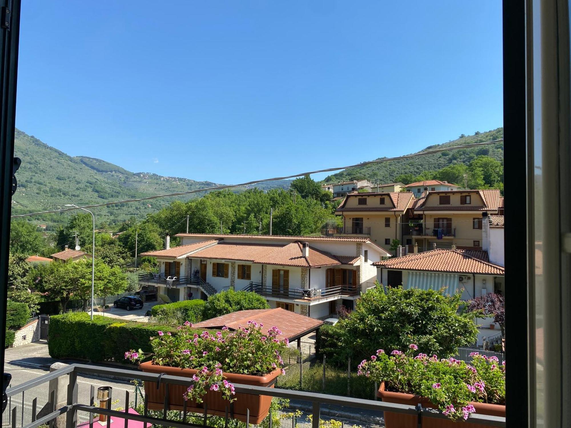 مبيت وإفطار Lenola La Casa Di Nonna Tella المظهر الخارجي الصورة
